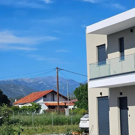By The Sea And Mountain Vitamind Appartement